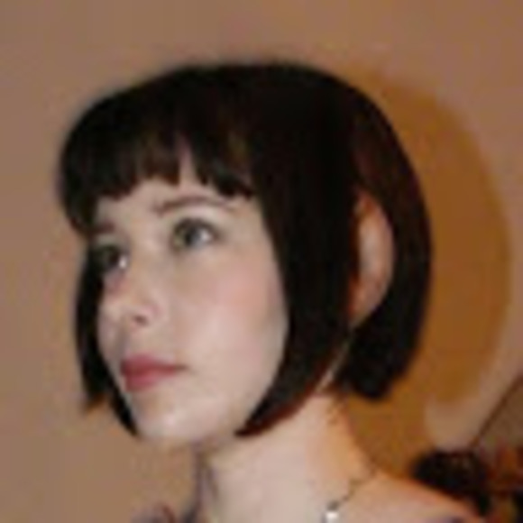 Meet your Posher, Kristen - Picture 1 of 1